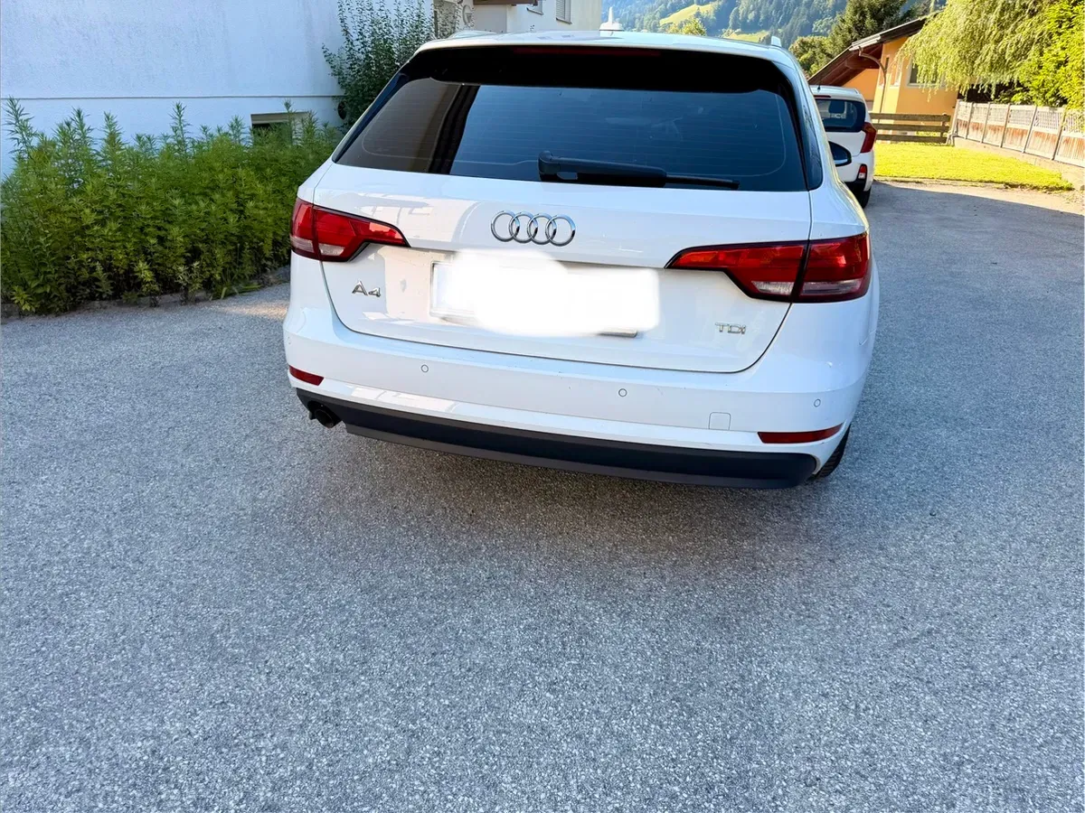 Audi A4 2016 photo 3