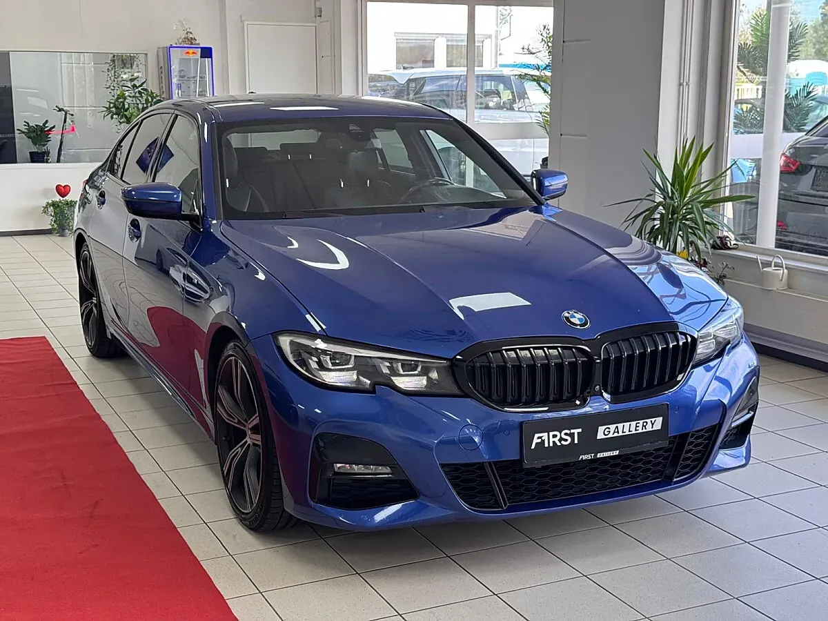 BMW 3 Series 2020 photo 2