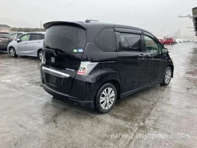 Honda Freed 2012 photo 4