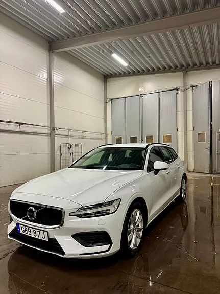 Volvo V60 2020 photo 2
