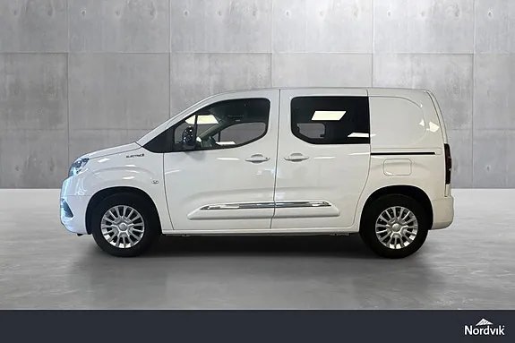 Toyota Proace City 2023 photo 2