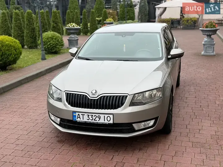 Skoda Octavia 2013 photo 2