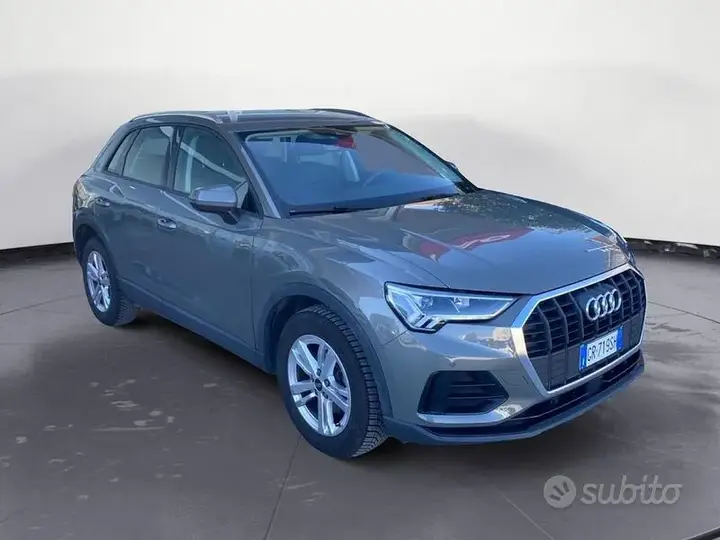 Audi Q3 2023 photo 3