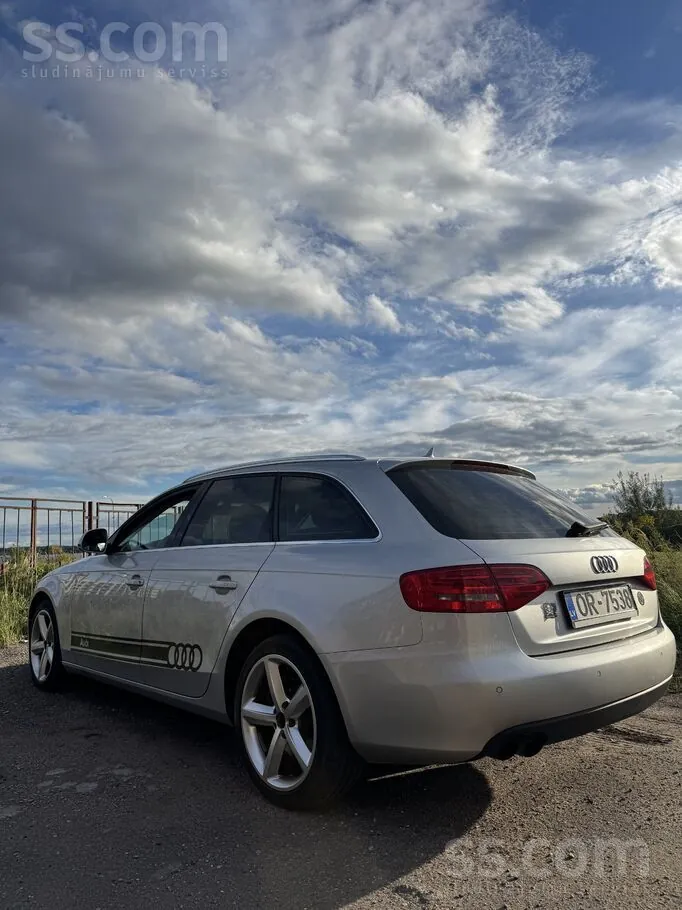 Audi A4 2008 photo 2