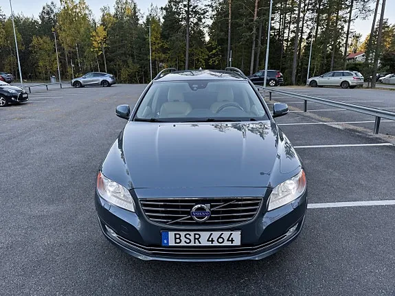 Volvo V70 2014 photo 3