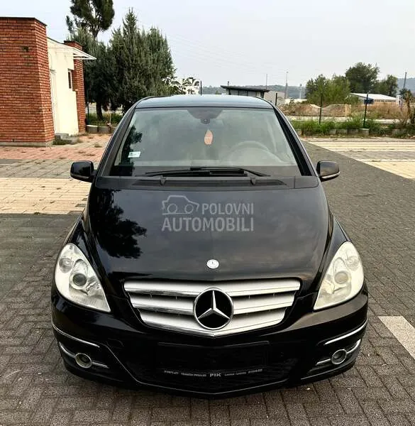 Mercedes-Benz B180 2009 photo 3