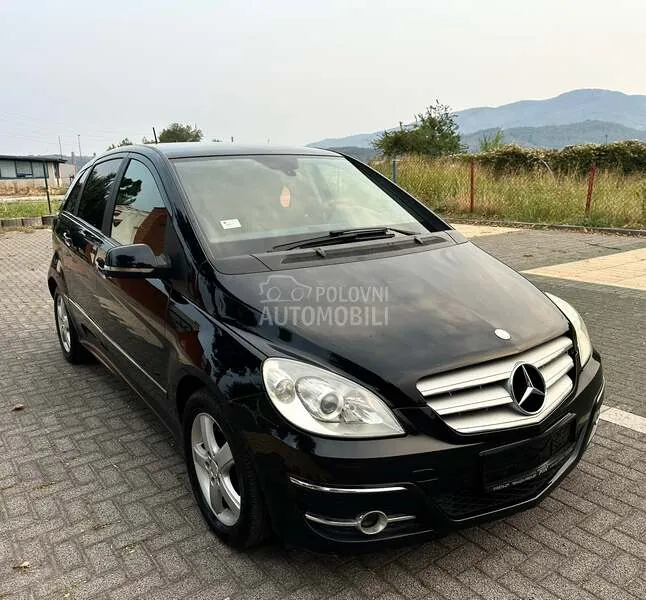 Mercedes-Benz B180 2009 photo 5