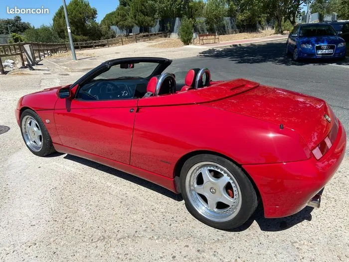 Alfa Romeo Spider 1996 photo 2
