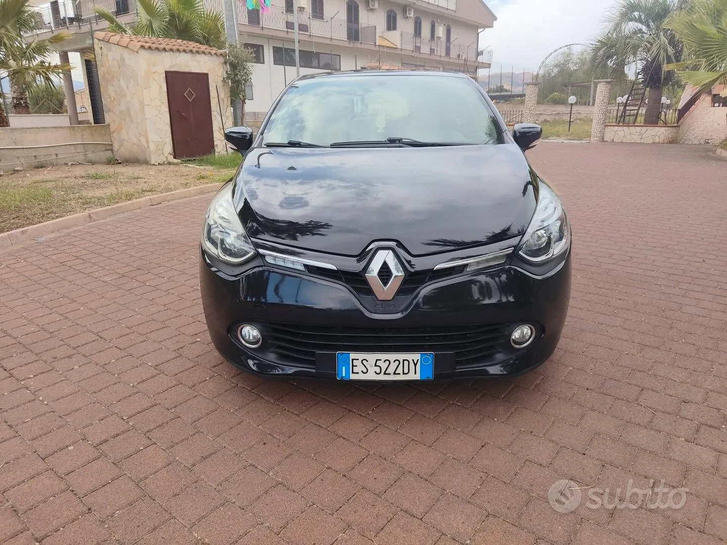Renault Clio 2013 photo 2