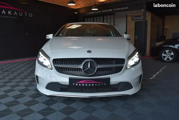 Mercedes-Benz A-Class 2016 photo 3