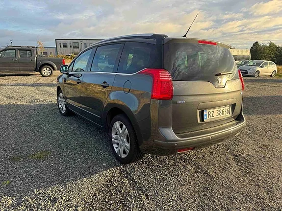 Peugeot 5008 2015 photo 3