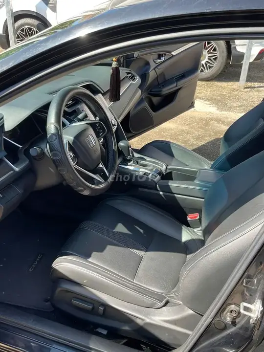 Honda Civic 2019 photo 5