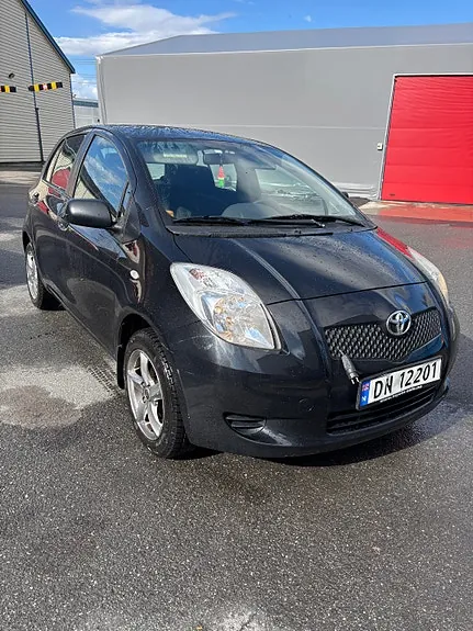 Toyota Yaris 2008 photo 2