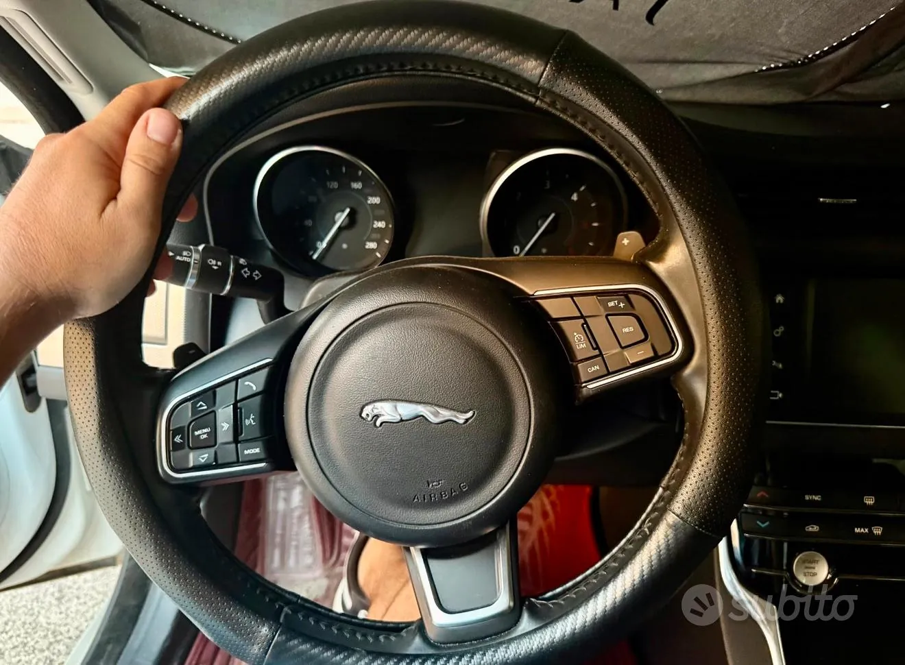 Jaguar Xf 2016 photo 5