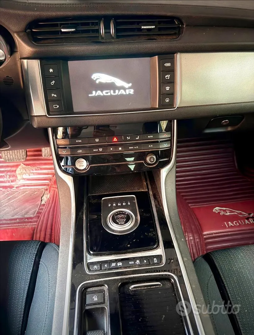 Jaguar Xf 2016 photo 2