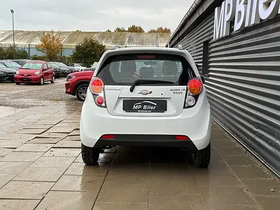 Chevrolet Spark 2011 photo 4