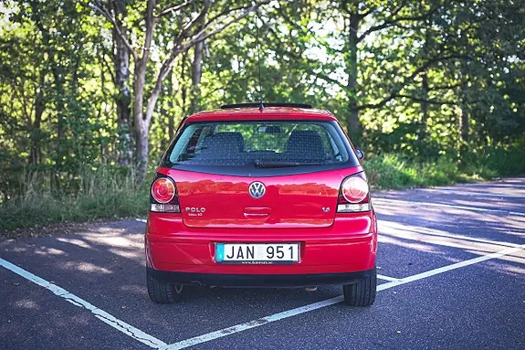 Volkswagen Polo 2009 photo 4