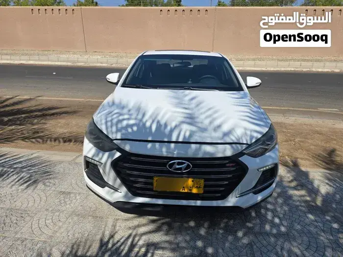 Hyundai Elantra 2018 photo 3