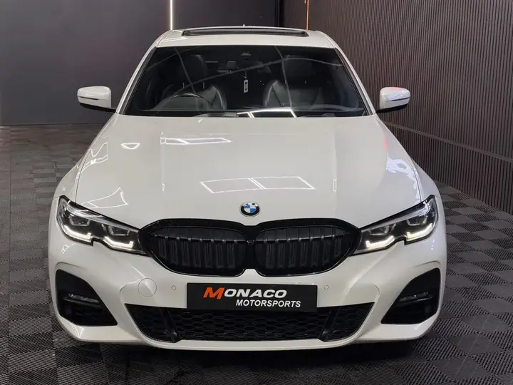 BMW 3 Series 2019 photo 5