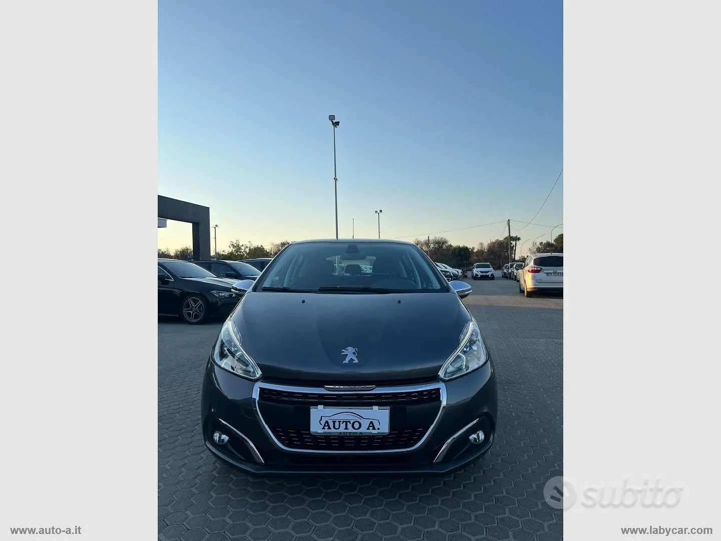 Peugeot 208 2018 photo 2