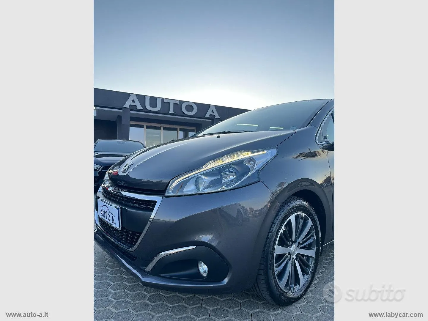 Peugeot 208 2018 photo 4