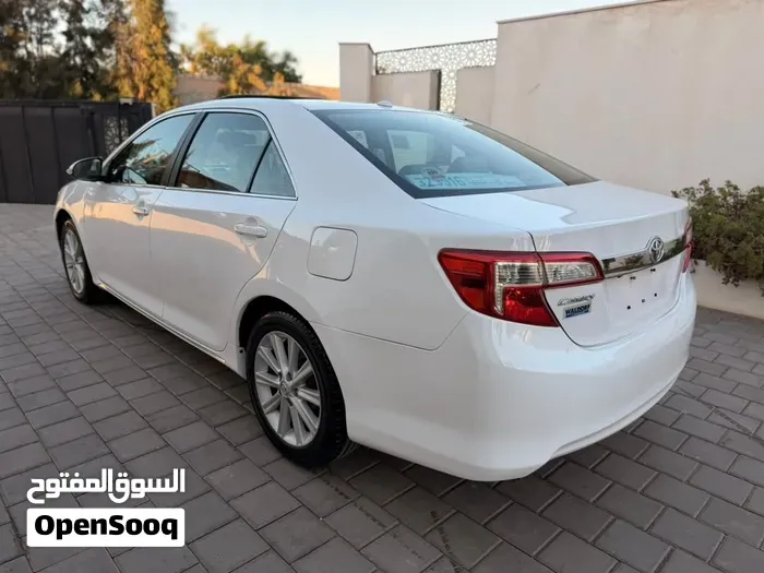Toyota Camry 2014 photo 2