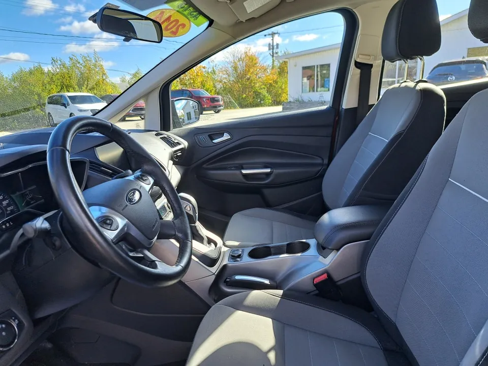 Ford C-Max 2014 photo 2