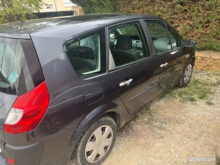 Renault Grand Scenic 2007 photo 2