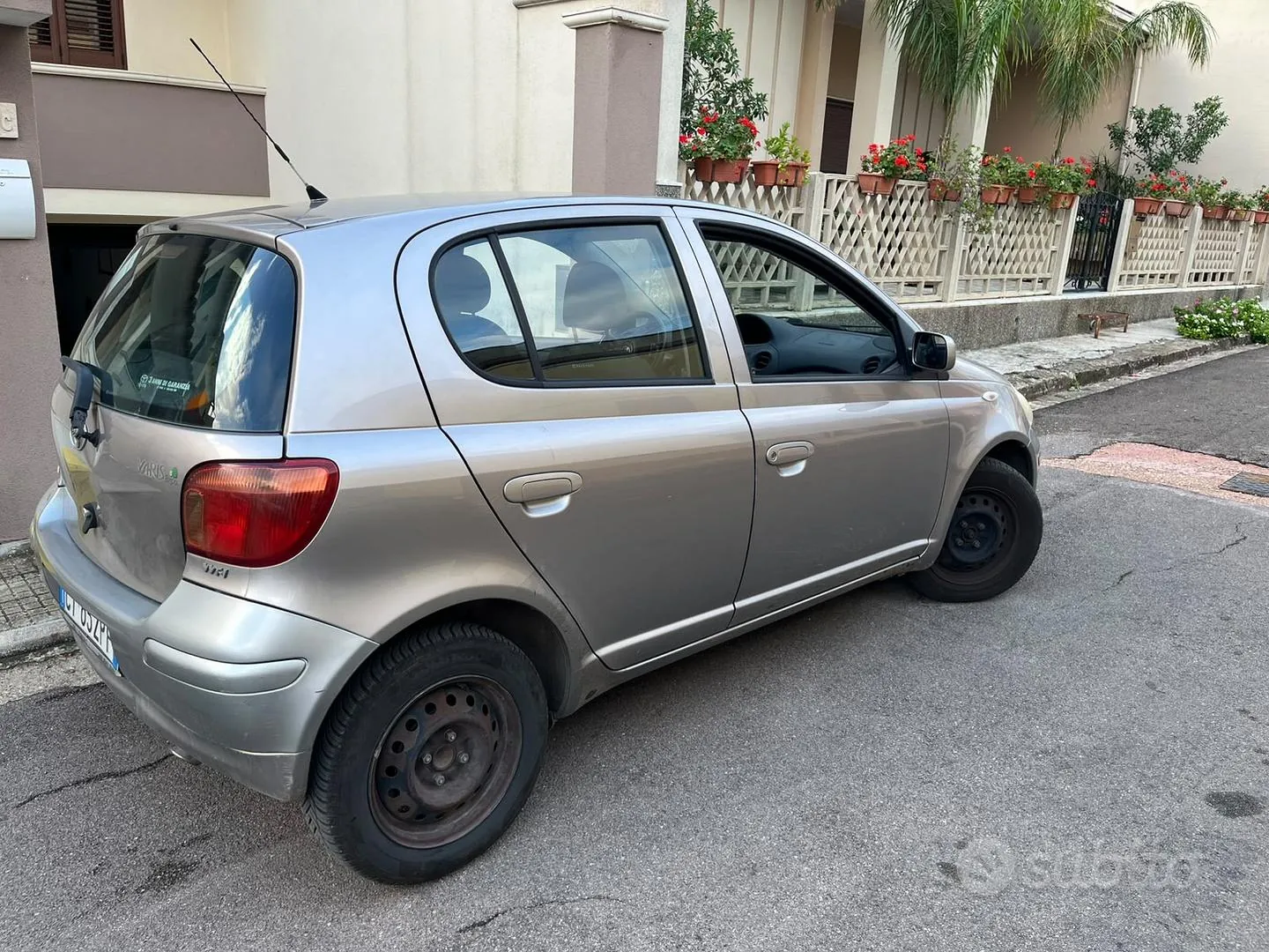 Toyota Yaris 2005 photo 3