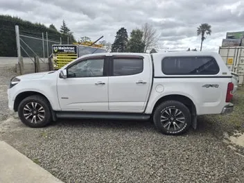 Holden Colorado 2019 photo 2