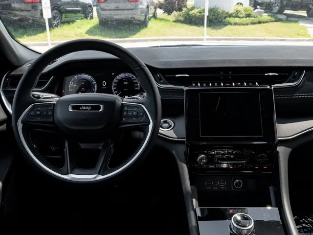 Jeep Grand Cherokee L 2026 photo 3