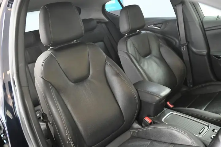 Vauxhall Astra 2018 photo 4