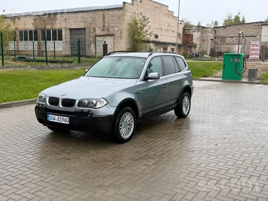 BMW X3 2004 photo 2