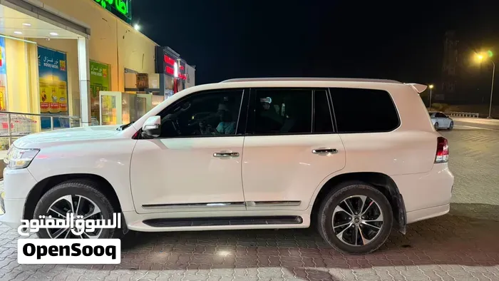 Toyota Land Cruiser 2021 photo 3