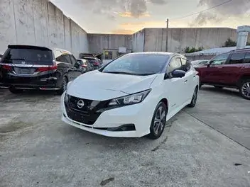 Nissan Leaf 2021 photo 2
