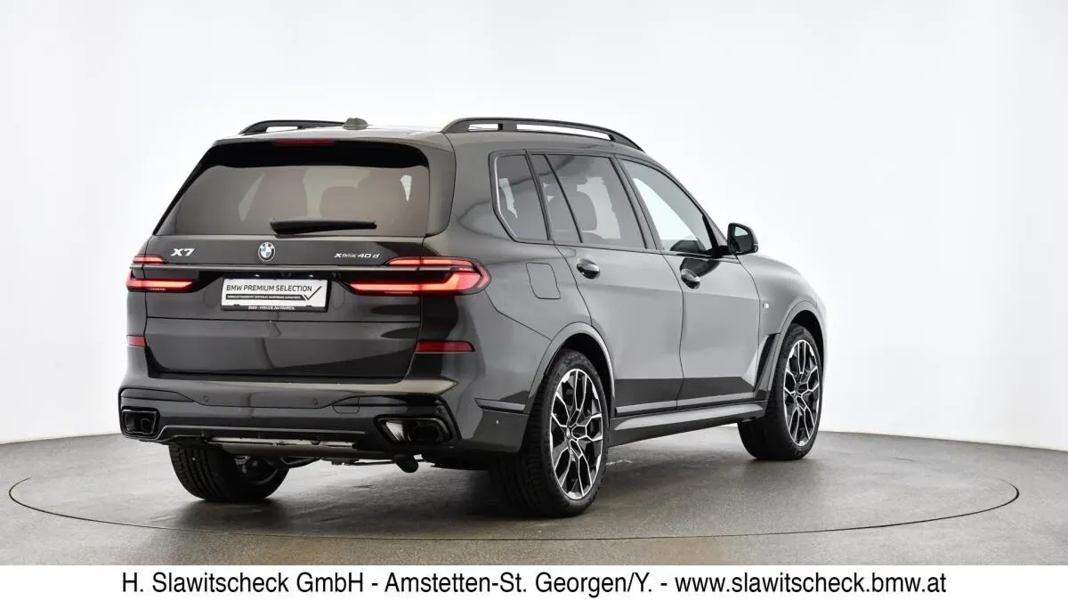 BMW X7 2025 photo 3