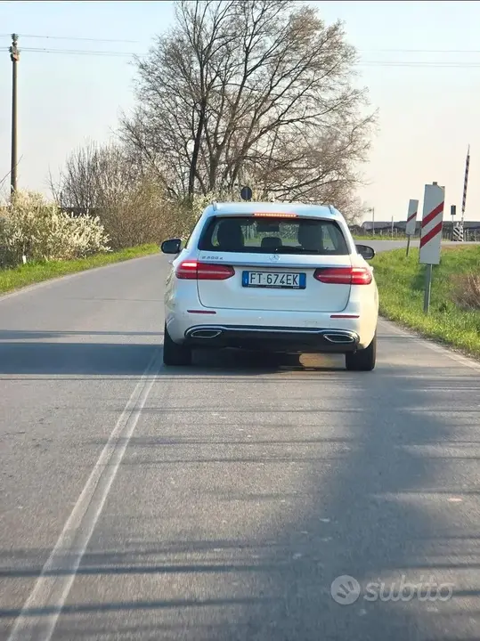 Mercedes-Benz W213 2018 photo 5