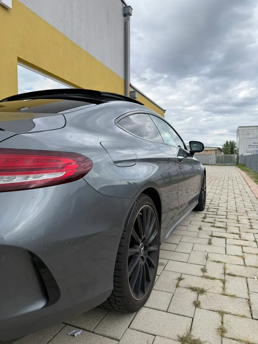 Mercedes-Benz C-Class 2019 photo 3