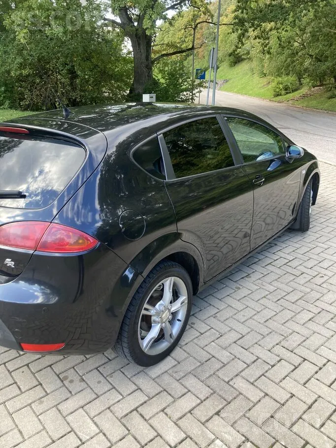 Seat Leon 2007 photo 3