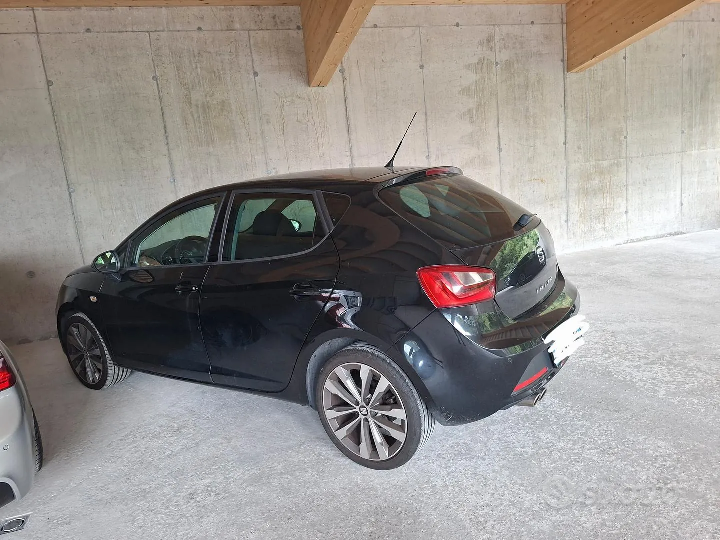 Seat Ibiza 2015 photo 3