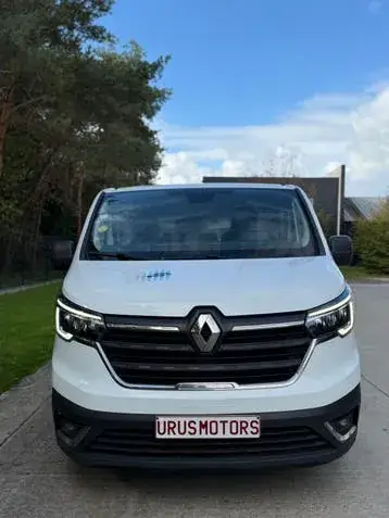 Renault Trafic 2023 photo 3