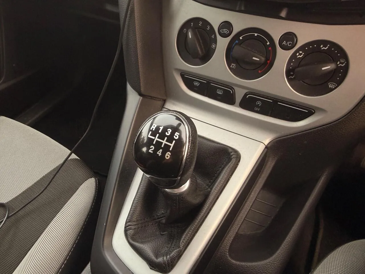 Ford Focus 2014 photo 5