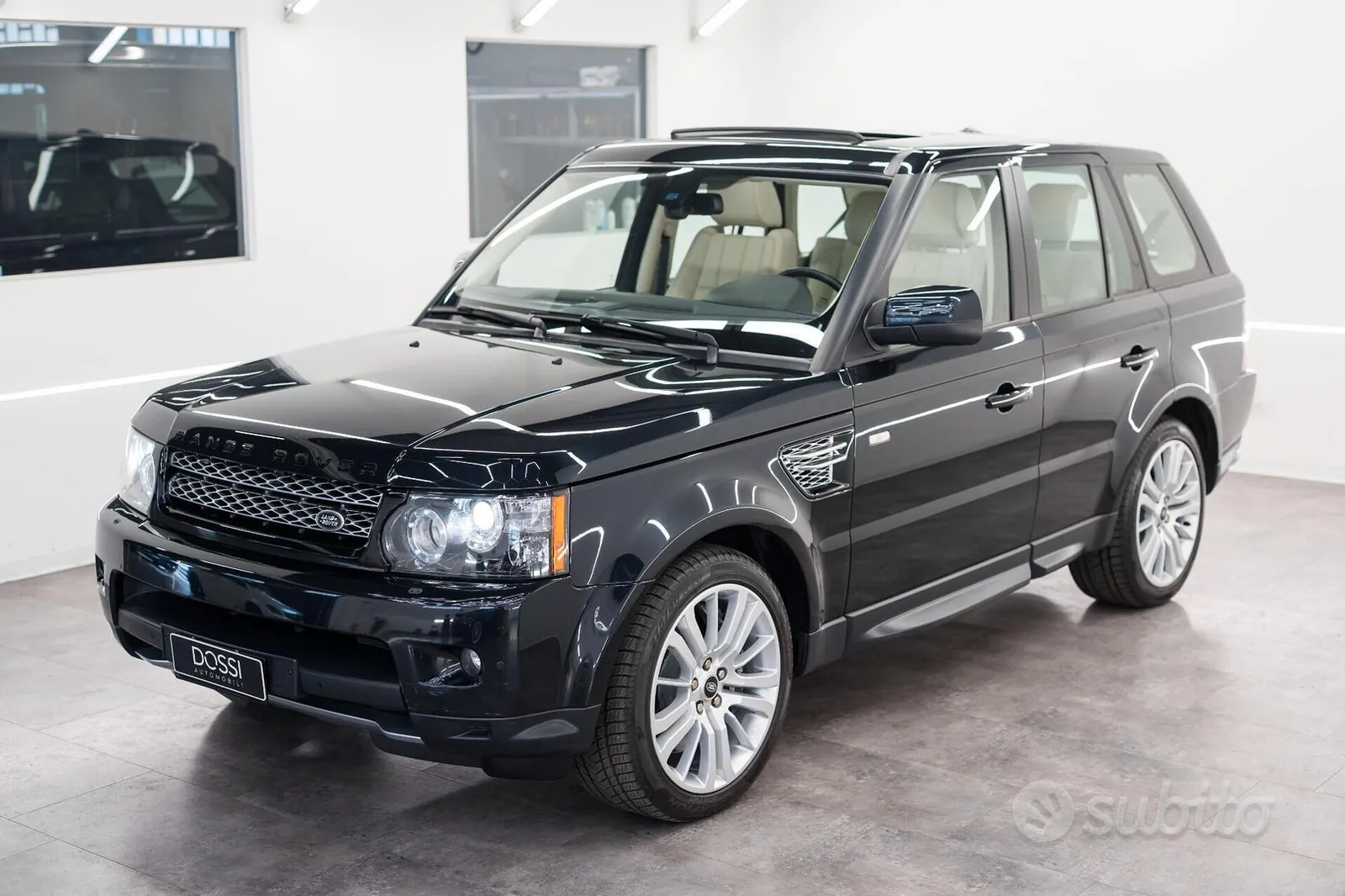 Land Rover Range Sport 2012 photo 2