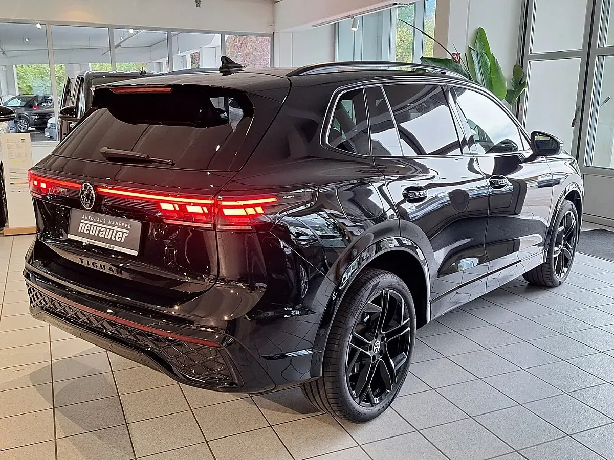 Volkswagen Tiguan 2025 photo 3