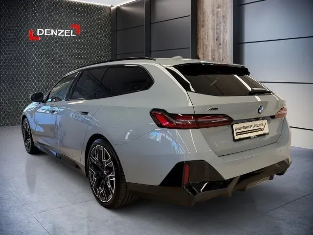 BMW 5 Series 2025 photo 3