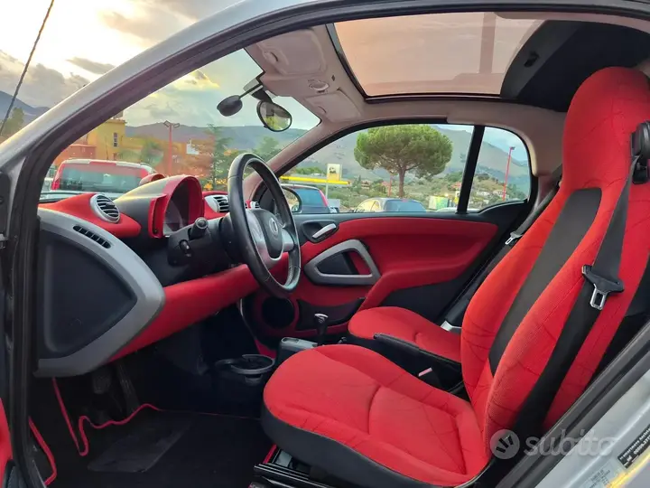 Smart Fortwo 2010 photo 5