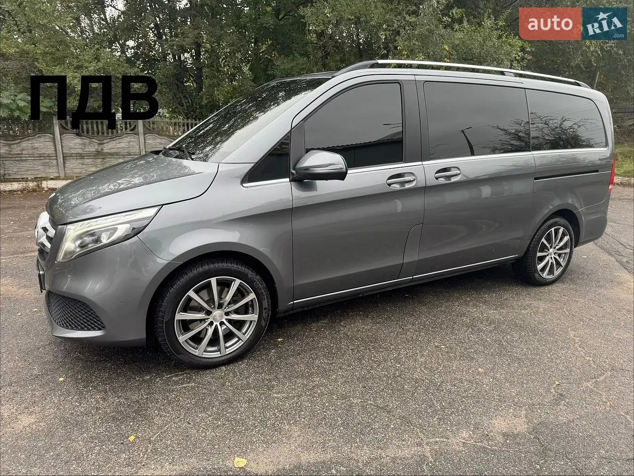 Mercedes-Benz V-Class