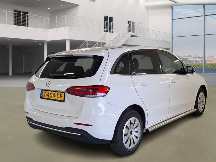 Mercedes-Benz B-Class 2023 photo 3