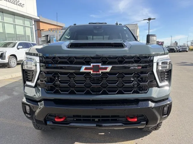 Chevrolet Silverado 2500Hd 2026 photo 3