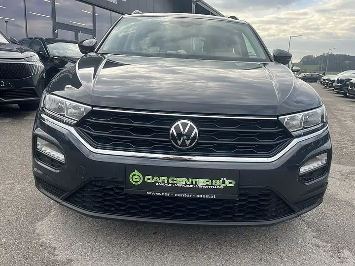 Volkswagen T-Roc 2021 photo 2